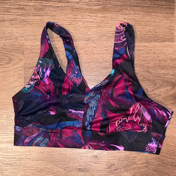 Plus Size Athletic Set - Picture 5 of 9